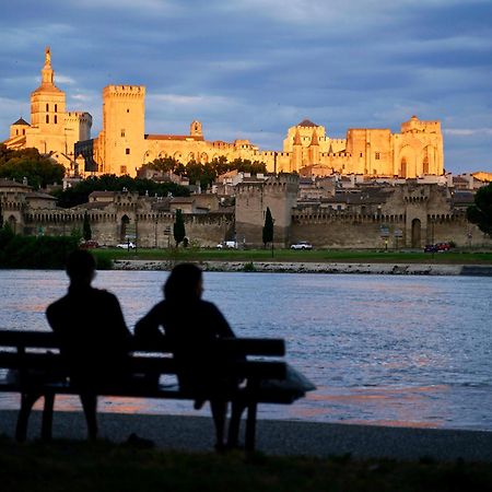 Le Petit Avignon - Chambres & Appartement A Deux Pas Du Pont D'Avignon Et Du Palais Des Papes ภายนอก รูปภาพ