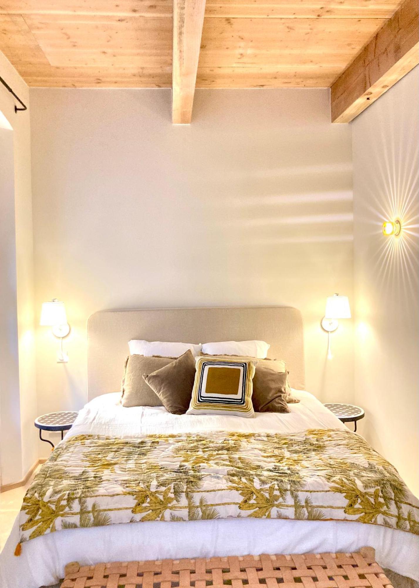 Le Petit Avignon - Chambres & Appartement A Deux Pas Du Pont D'Avignon Et Du Palais Des Papes ห้อง รูปภาพ