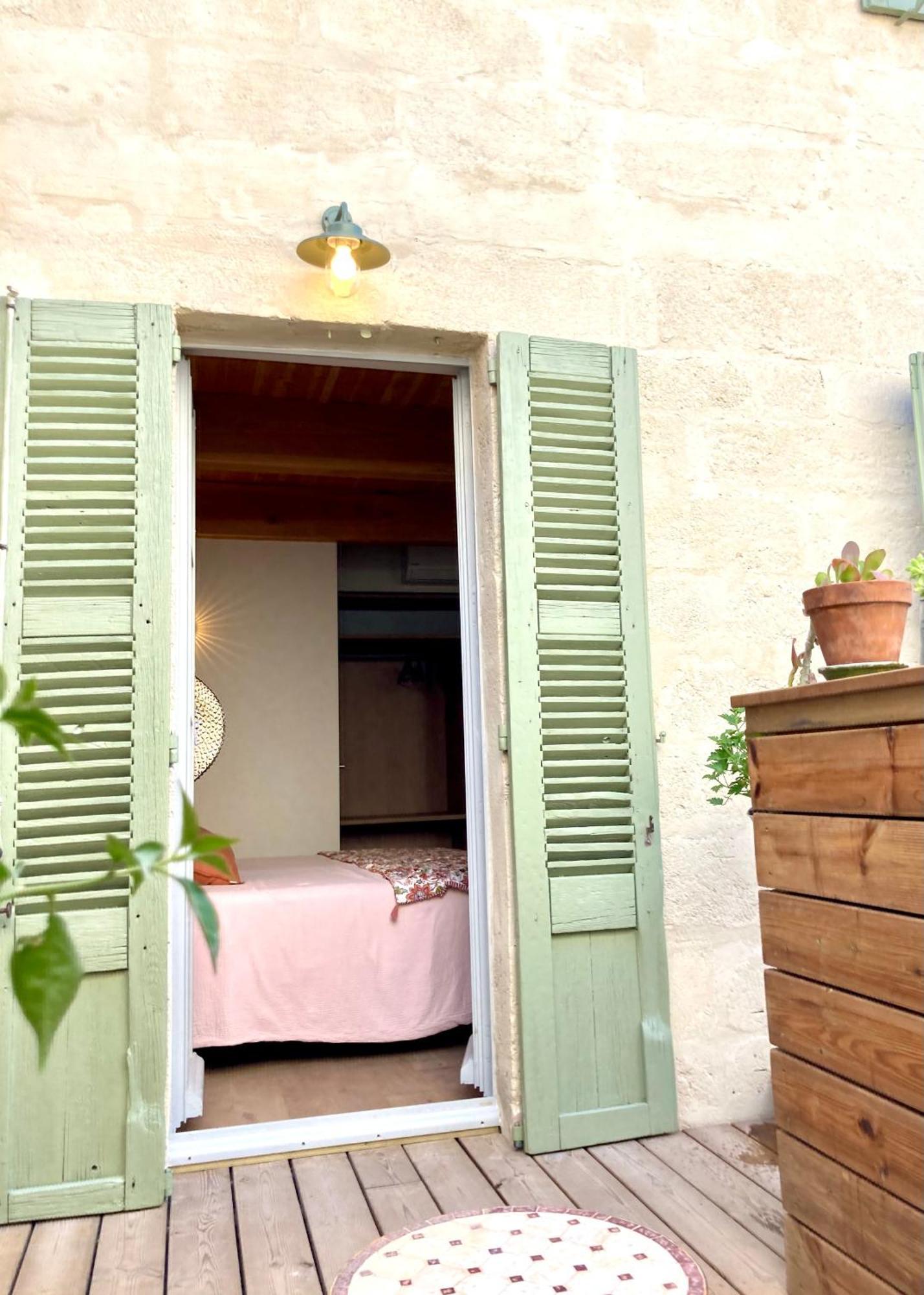 Le Petit Avignon - Chambres & Appartement A Deux Pas Du Pont D'Avignon Et Du Palais Des Papes ห้อง รูปภาพ