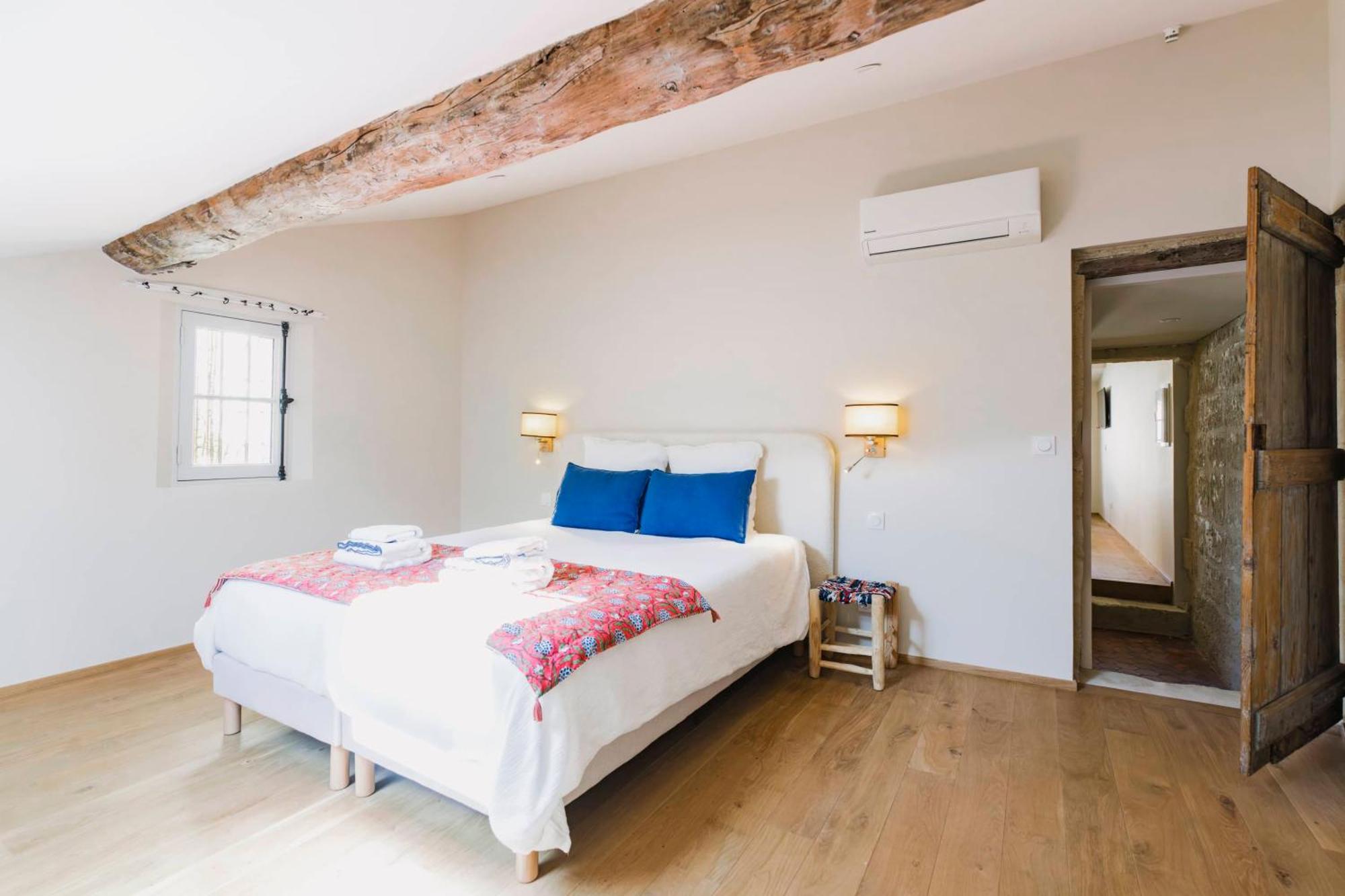 Le Petit Avignon - Chambres & Appartement A Deux Pas Du Pont D'Avignon Et Du Palais Des Papes ภายนอก รูปภาพ