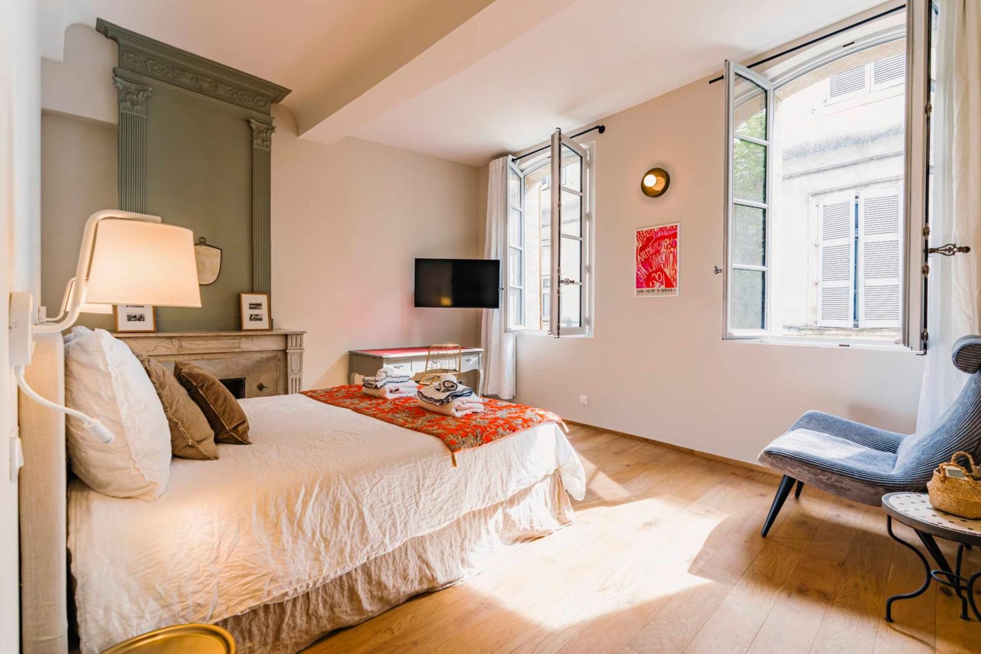 Le Petit Avignon - Chambres & Appartement A Deux Pas Du Pont D'Avignon Et Du Palais Des Papes ภายนอก รูปภาพ